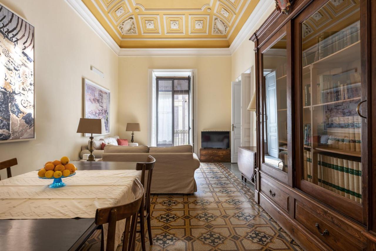 Catania City Center Historical Building Home Exterior photo